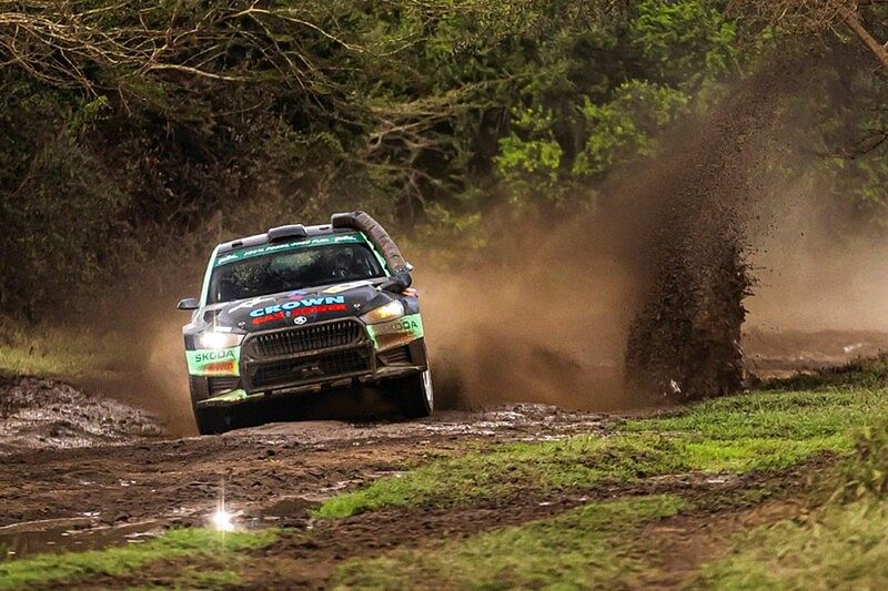 Safari-Rallye Kenia: Härtester WM-Lauf des Jahres endet mit dreifachem Škoda Erfolg in der WRC2-Kategorie