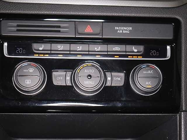 Volkswagen Golf Sportsvan IQ. Drive 1.0TSI 198,-ohne Anzahlung AHK Navi Sitzheizung