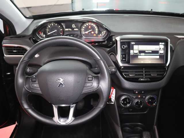 Peugeot 2008 ActivePure Tech 1.2 TÜV bis 06/2026 Klima, Sitzheizung, PDC